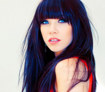 Carly Rae Jepsen – « Tonight I’m Getting Over You »